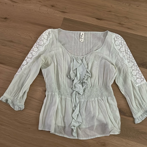 Light green top fancy top - Picture 1 of 1